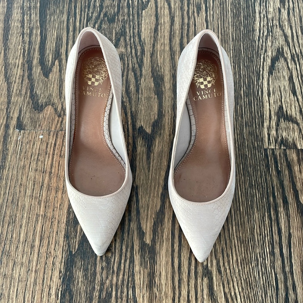 Vince Camuto Leather Nubuck Snake Pump